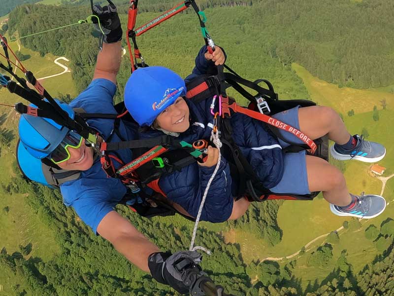 Geschenkgutschein Paragliding im Chiemgau am Chiemsee und in den Alpen in Oberbayern